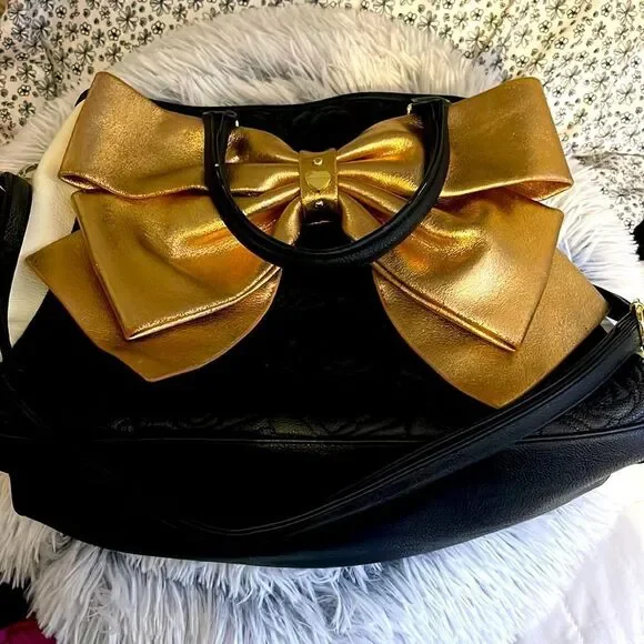 Y2K vintage betsey johnson black quilted roses bow crossbody/satchel/purse bag - Picture 1 of 10